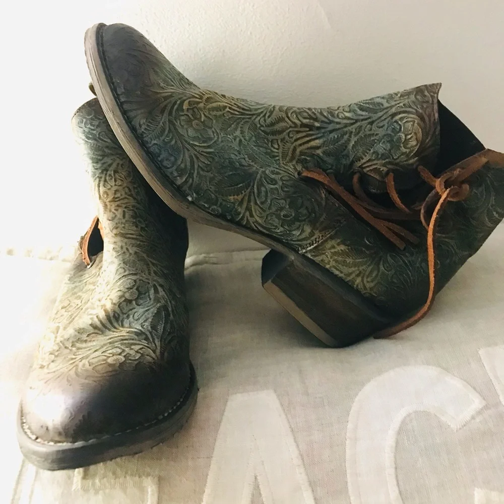 Circle G Green and Brown Ankle Boots - Picture 1 of 7